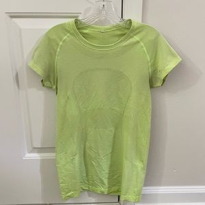 Lululemon swiftly tech short sleeve